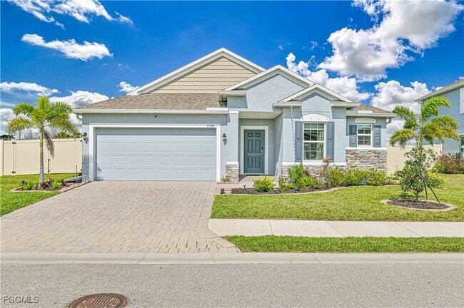 Primary Photo - 8948 Cascade Price Cir