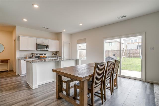 Building Photo - 8300 Stovepipe Dr