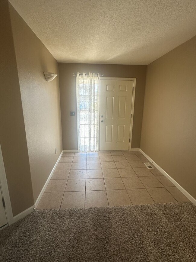 Building Photo - Welcome to this stunning two-story home lo...