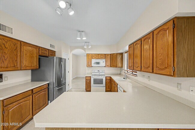 Building Photo - 15643 N 50th St