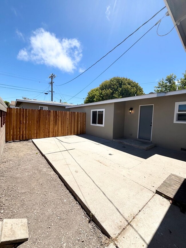 Building Photo - Beautiful 3 Bedroom on the Southside!