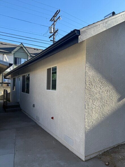 Exterior - 616 Alexander St