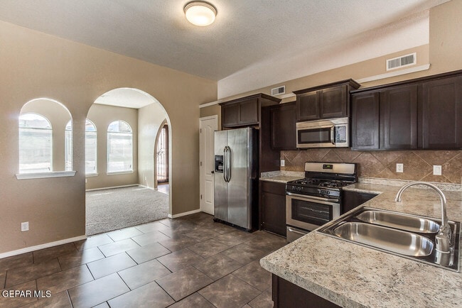 Building Photo - 11328 Bullseye St