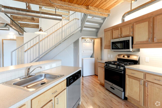Interior Photo - Amber Town Center Townhomes & Lofts
