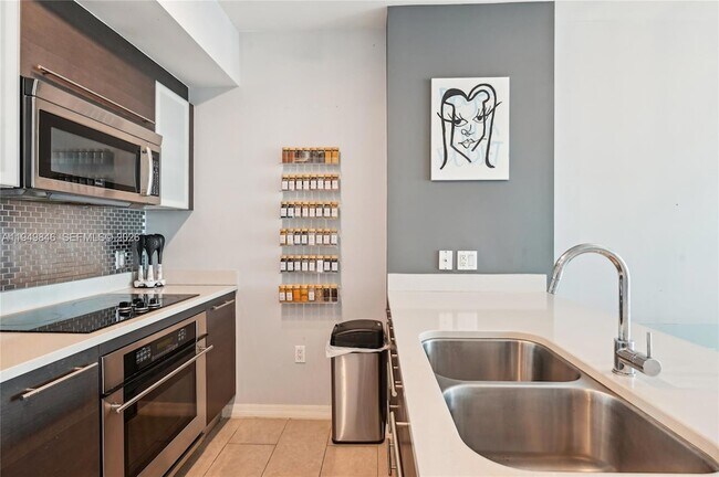 Building Photo - 55 SE 6th St