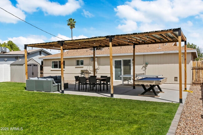 Building Photo - 7901 E Loma Land Dr