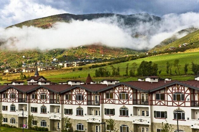 Building Photo - Top-Floor Mountainside Zermatt Villa – Fully Furnished – All Utilities Included