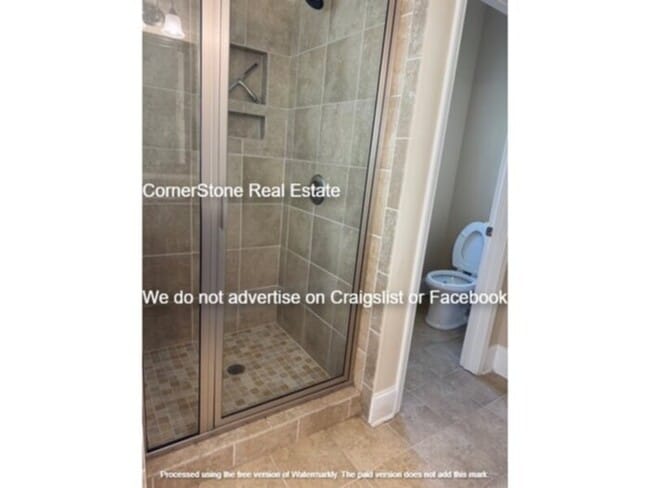 Building Photo - 547 Micahs Way N