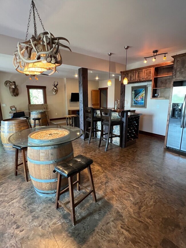 Building Photo - Custom Built Home on the Clearwater River - 20 minutes from Lewiston, ID