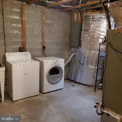 Building Photo - 1232 N Vernon St