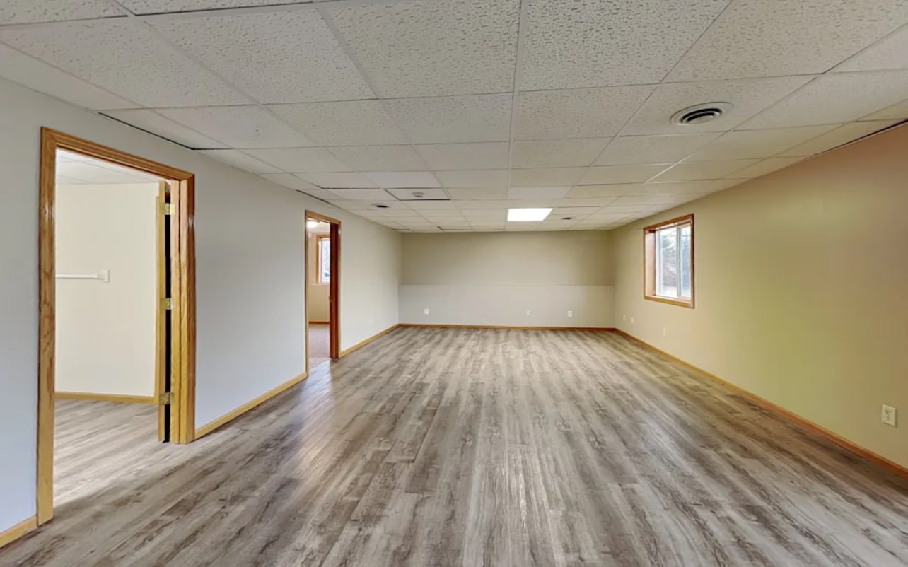 Building Photo - 10711 Unity Ln N