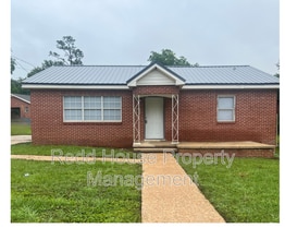 Building Photo - 618 N Rawls St