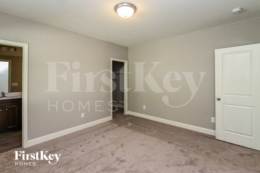 Building Photo - 9553 Blue Knoll Ct