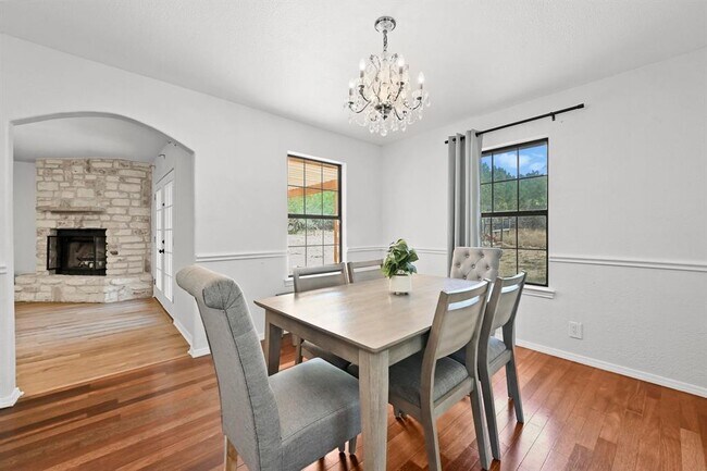 Building Photo - 1045 Hidden Hills Dr