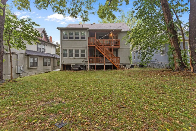Building Photo - 3812 Wyoming St
