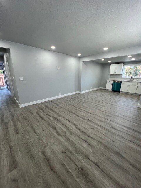 Building Photo - 38016 Vallejo St