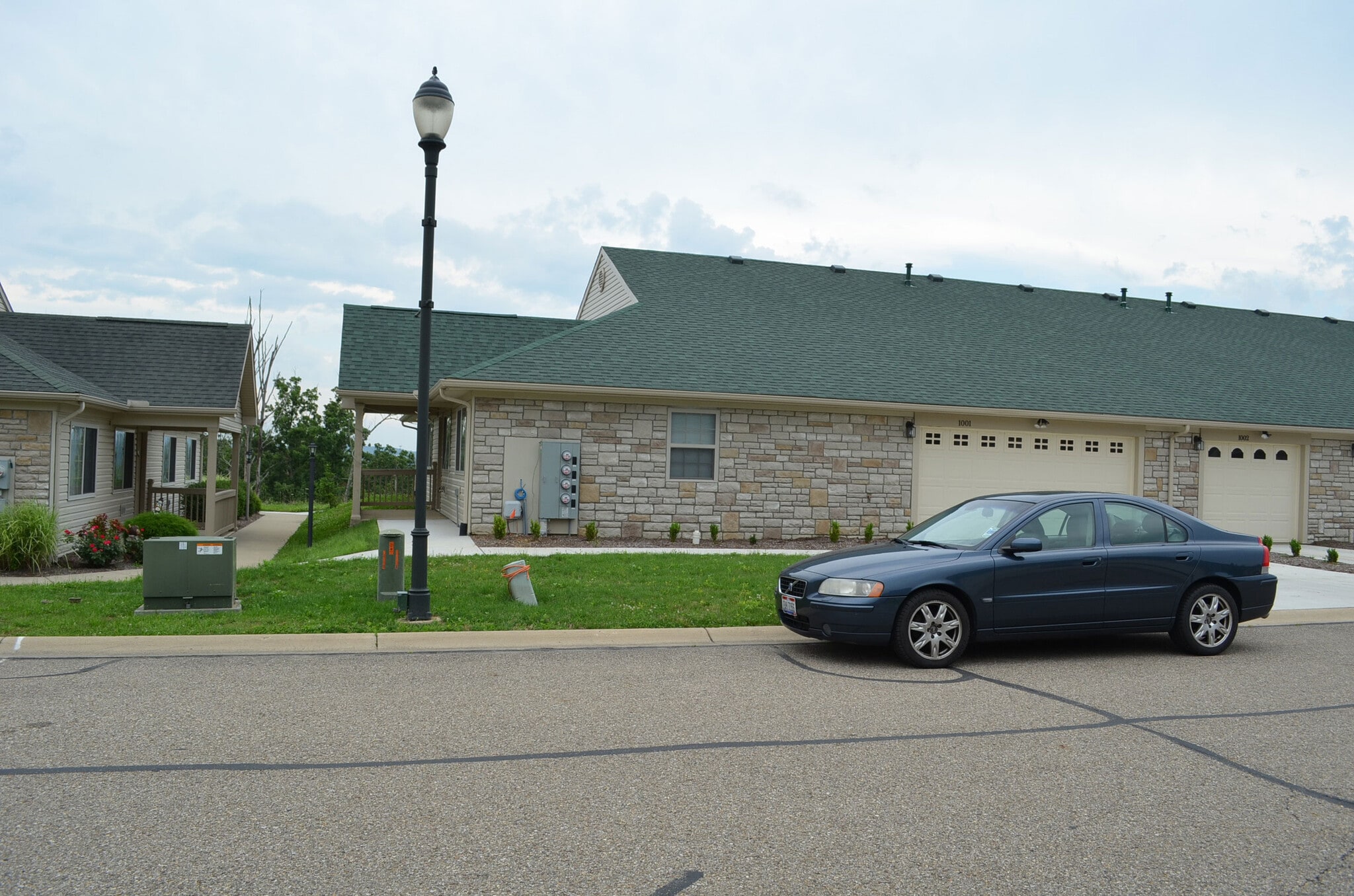 Building Photo - 1001 Altamonte Dr