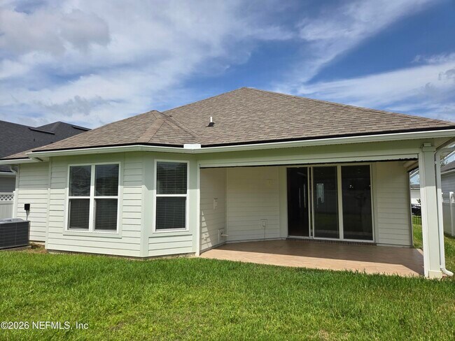 Building Photo - 835 Silver Pine Dr