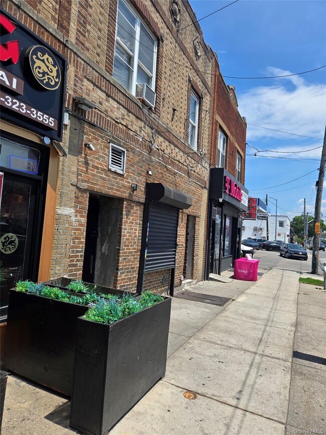 Building Photo - 134-09 Rockaway Blvd