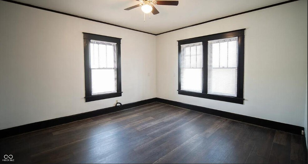 Building Photo - 526 N Emerson Ave