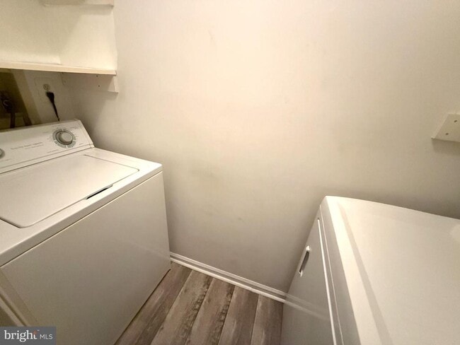 Building Photo - 607 Covington Ct