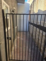 Building Photo - 139 W Manchester Blvd