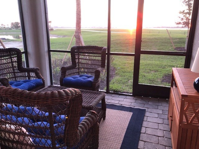 Lanai - 43050 Greenway Blvd