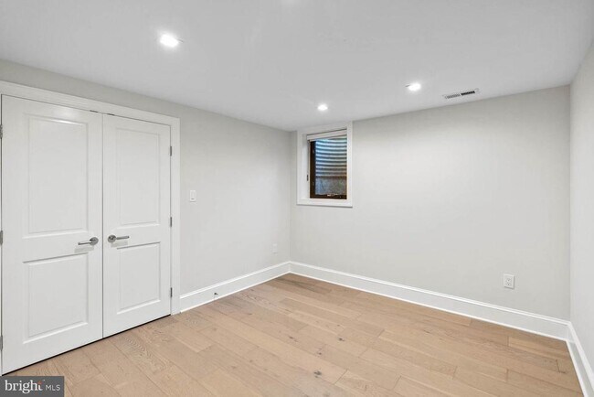 Building Photo - 4628 Blagden Terrace NW