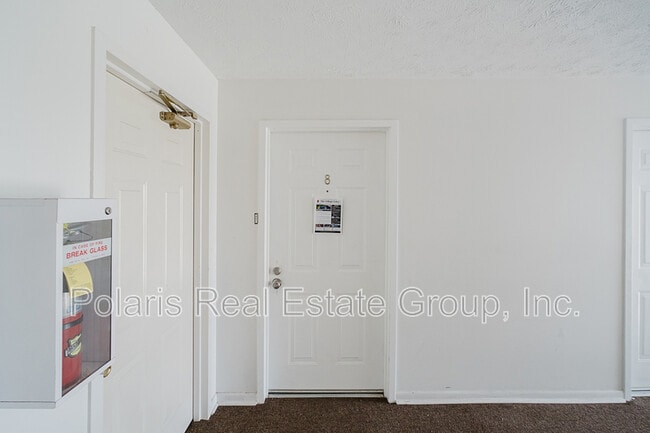 Building Photo - 4540 Village Ct