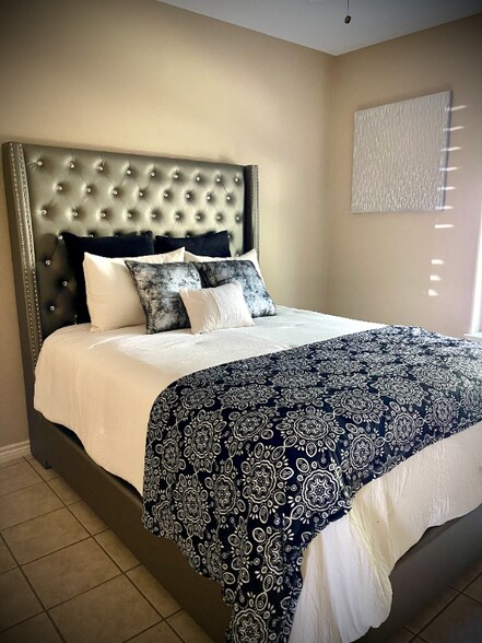 Building Photo - 110 Colorado St