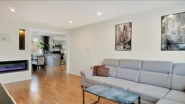 Building Photo - 6555 W Belmont Ave