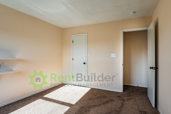 Building Photo - CALL US TODAY AT (505) 808-6467 TO SCHEDUL...