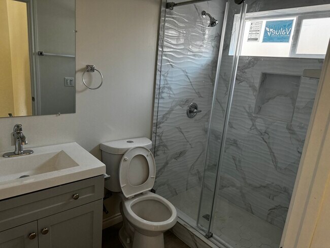 Building Photo - 2664 Marybeth Ave