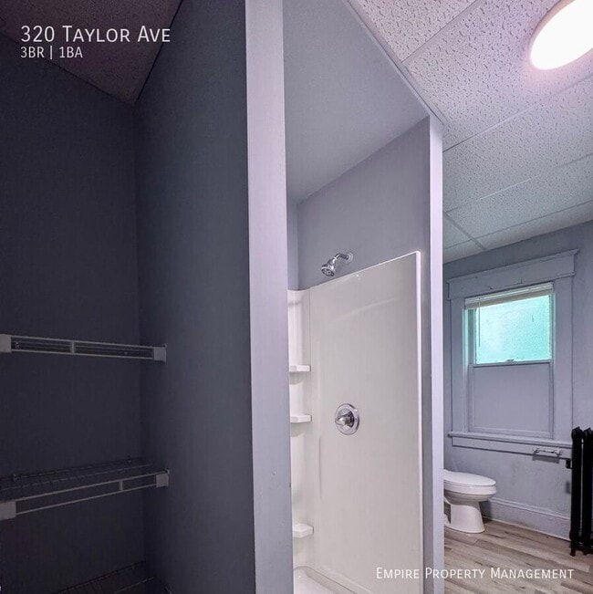 Building Photo - 320 Taylor Ave