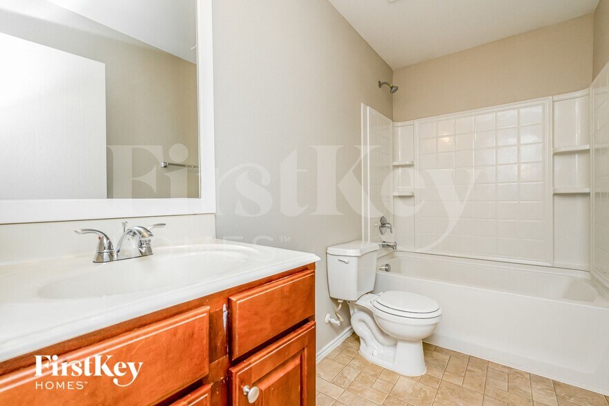 Building Photo - 3908 Windy Point Dr