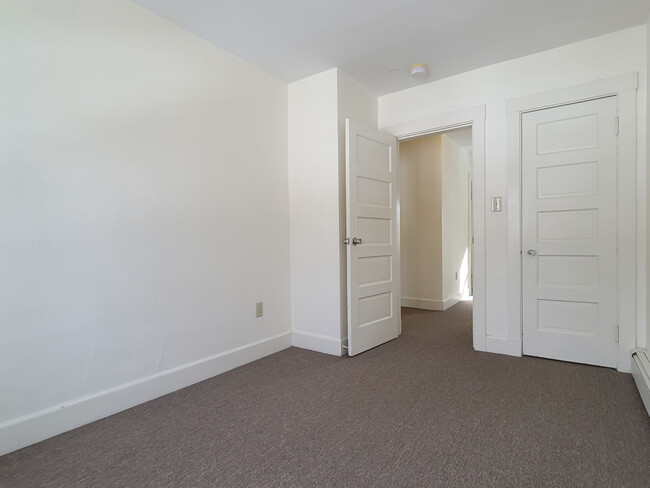 Bedroom 2 - 43 Harrison Ave