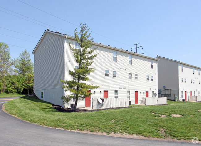 Building Photo - Emerald Glen Apartments