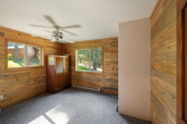 Building Photo - 2 Bedroom 2 Bathroom Cabin!