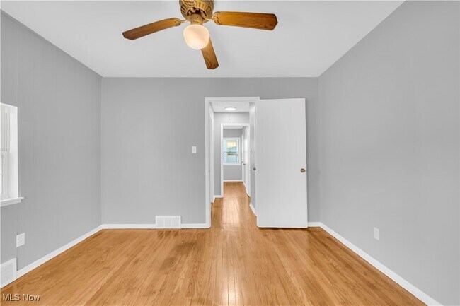 Building Photo - 13813 Leroy Ave