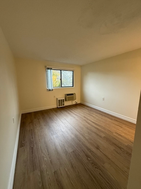 Building Photo - 112 Centre St