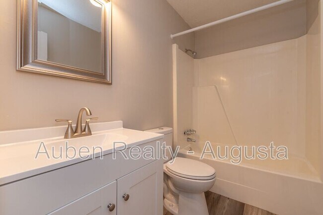 Building Photo - 2311 Walden Dr