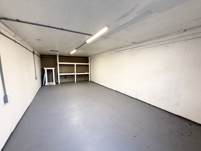 Building Photo - 443 Aud Orr Dr