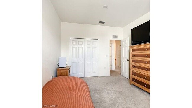 Building Photo - 2728 Blossom Wy