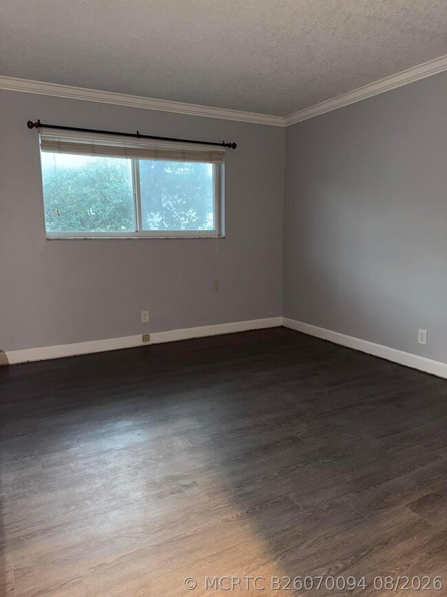 Building Photo - 2701 Middle River Dr