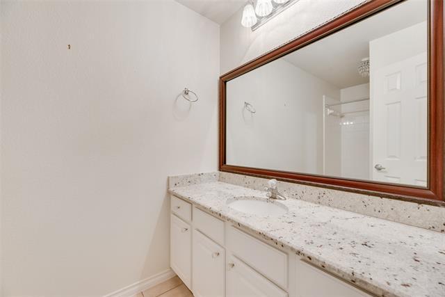 Building Photo - 9530 Park Garden Dr