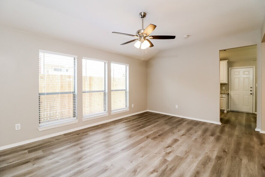 Building Photo - 9312 Aubree Ct