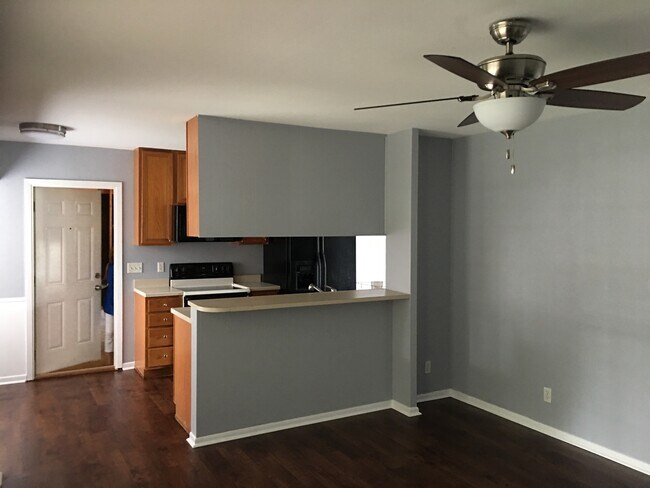 Building Photo - 4110 First View Dr