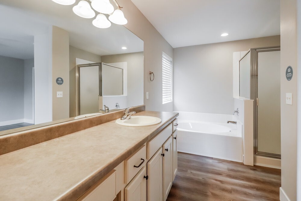 Building Photo - 3023 S Willow Creek Dr
