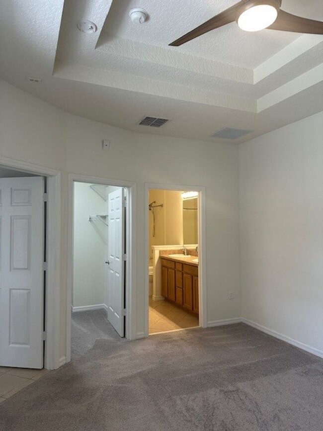 Building Photo - Windermere Townhome