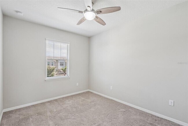Building Photo - 588 Piazza Point